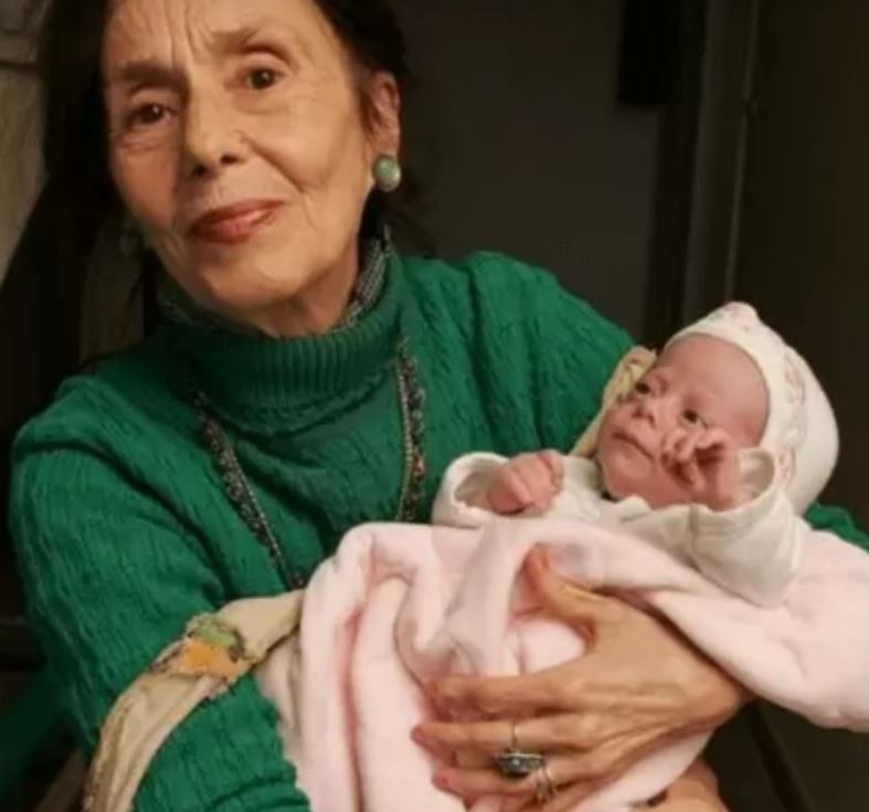 Adrijana Ilijesku.png