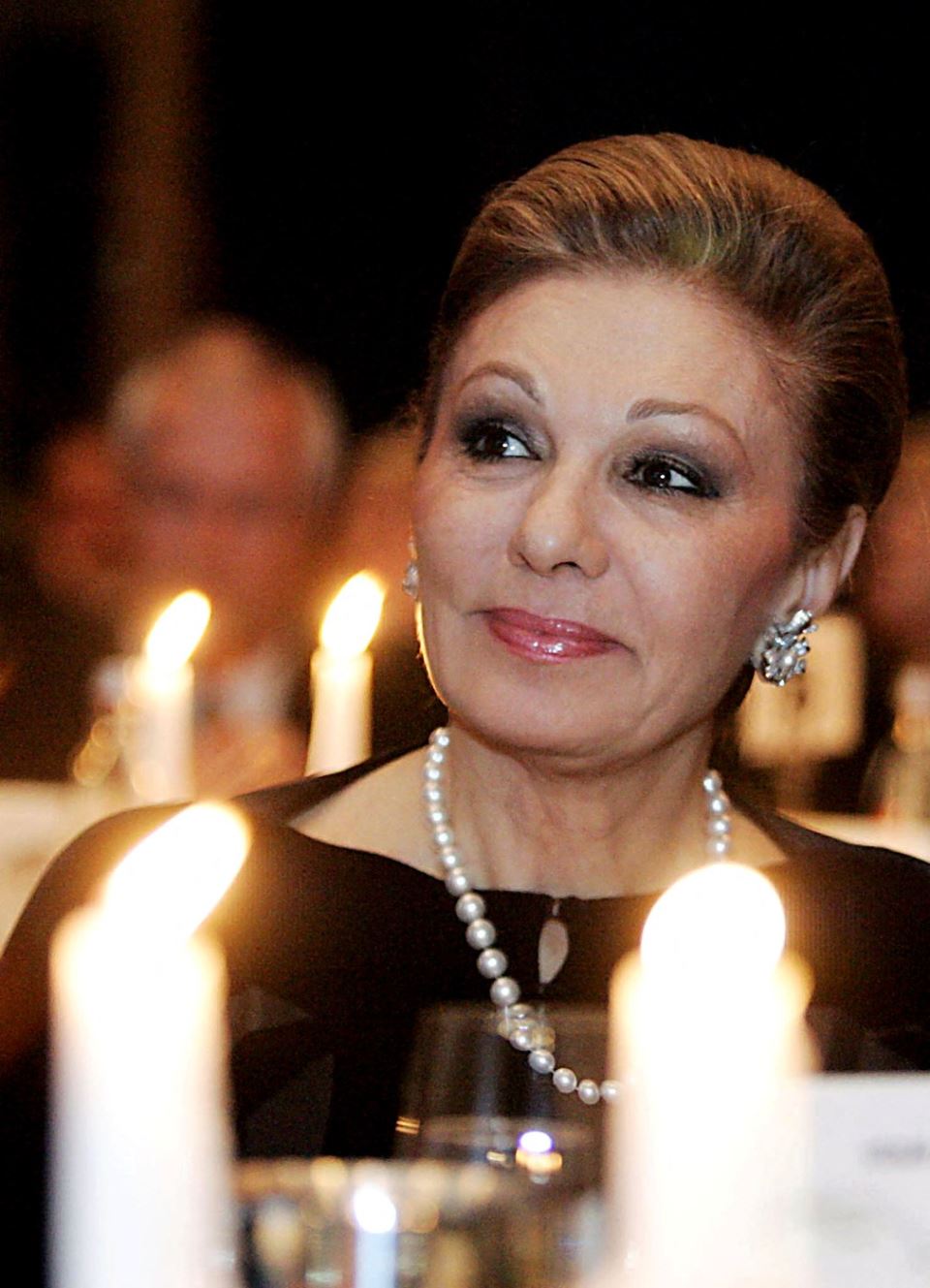 farah-pahlavi (3).jpg