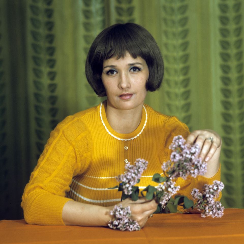 Zinaida-Kirijenko (7).jpg