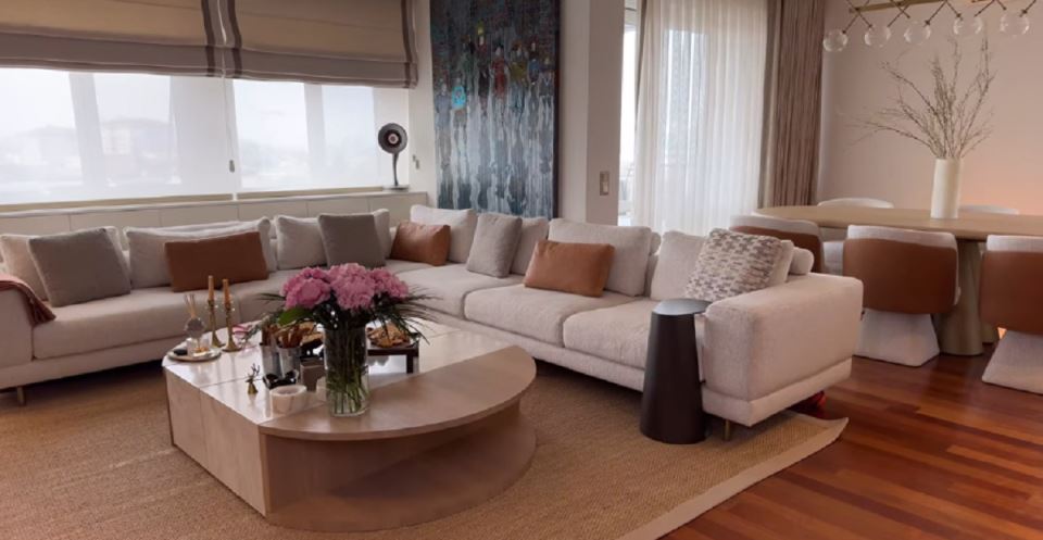 Kuca Berguyar Korel.png