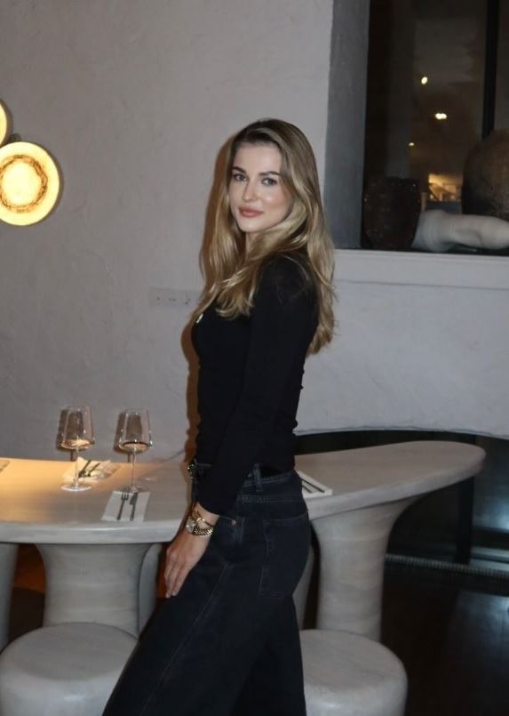 Ana Kalniskaja 5 .jpg