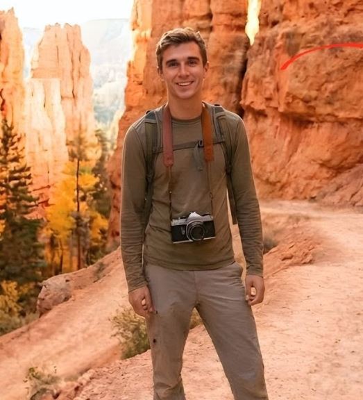 Evan 1.png
