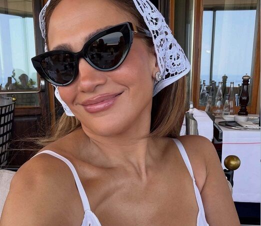 jlo.jpg