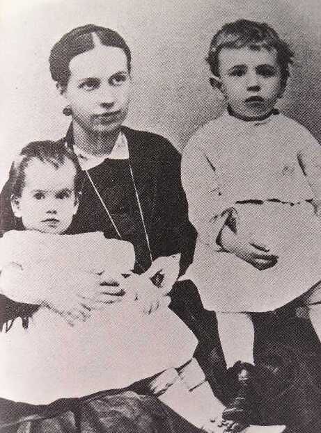 Sofija Tolstoj sa decom