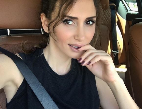 emina-jahovic-instagram.jpg