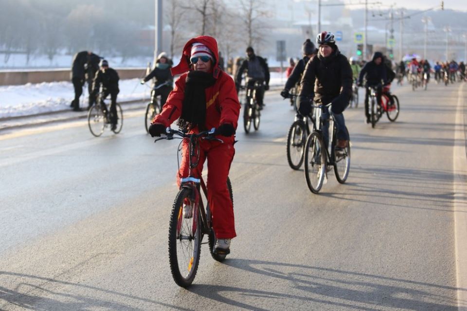 parada-biciklista-u-moskvi.jpg