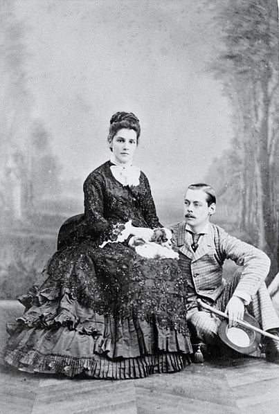 403pxlord-randolph-churchill-and-lady-jennie-jerome-1874-a.jpg