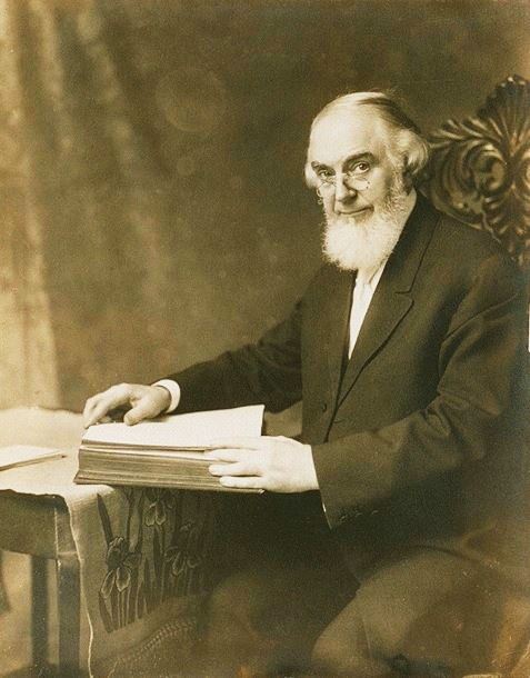 charles-taze-russell-sharp.jpg