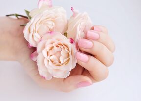 Roze nokti