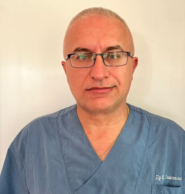 dr-nenad-jakovljevic-vaskularni-hirurg.jpg